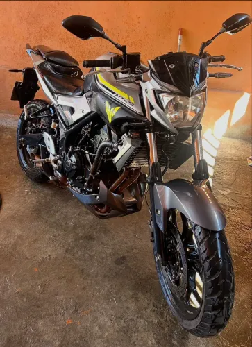 Mt 03 troco por carro