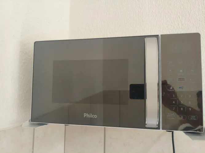 microondas Philco 20 l 220V R$400,00