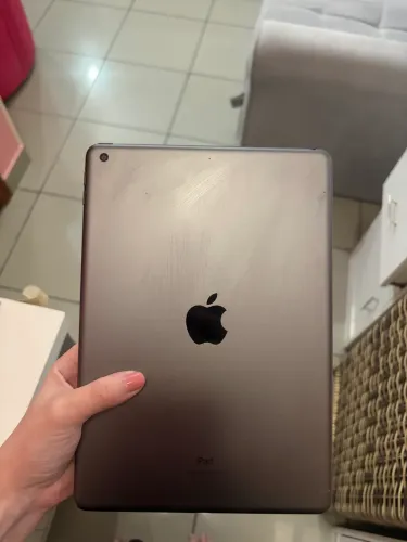 iPad 9