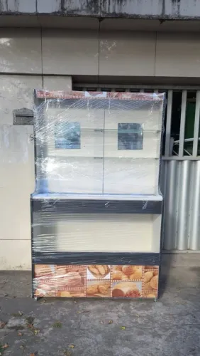EXPOSITOR DE PÃO NOVOS POR 950,00 APENAS DINHEIRO OU PIX