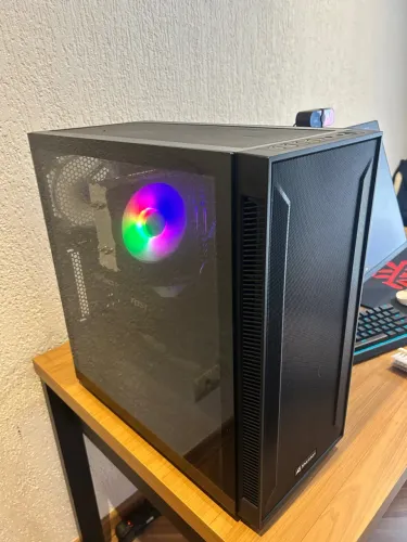 PC RTX 5070 + Ryzen 7 5800X3D | 16GB RAM | SSDs 1,5TB
