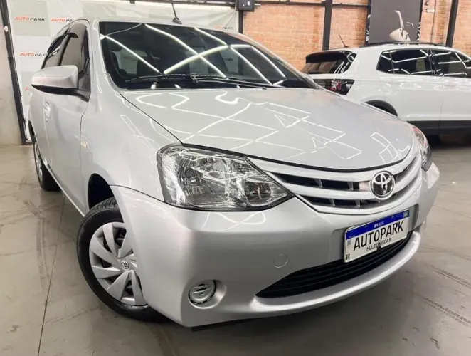Toyota Etios XS 1.5 Flex 16V 5P Mec. 2017