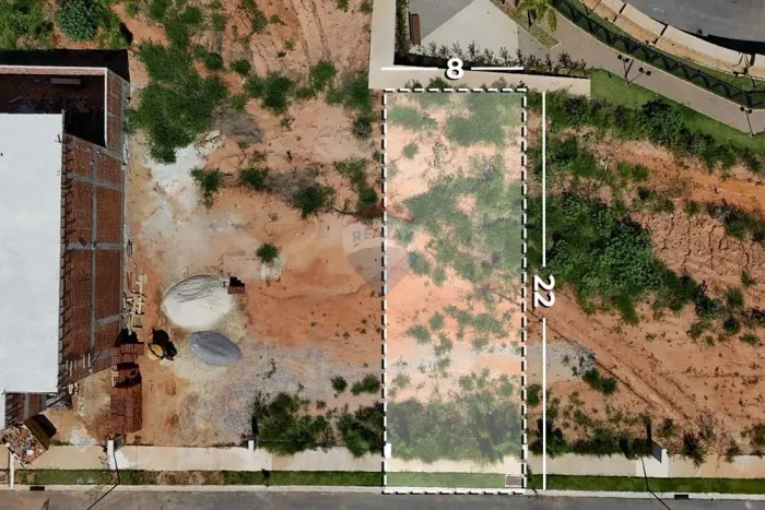 Terreno de 176m² - Condomínio Villagio Tunis - R$ 330.000,00