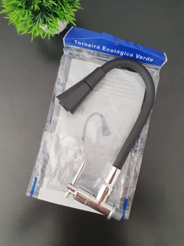 Torneira Gourmet Preta com Revestimento em Silicone Flexível 360°