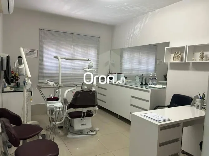 Casa à venda, 330 m² por R$ 950.000,00 - Vila Americano do Brasil - Goiânia/GO