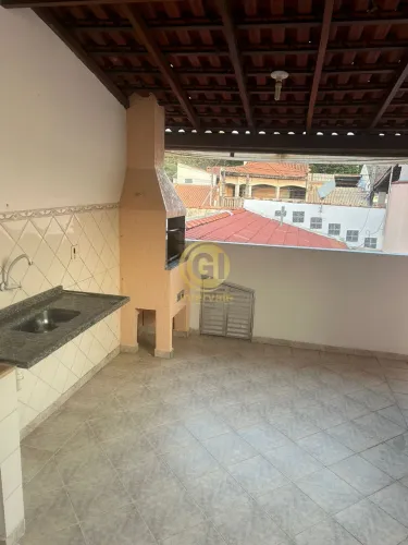 Casa com 3 Dormitórios, Churrasqueira e 2 Banheiros no Jardim das Indústrias em Jacareí/SP