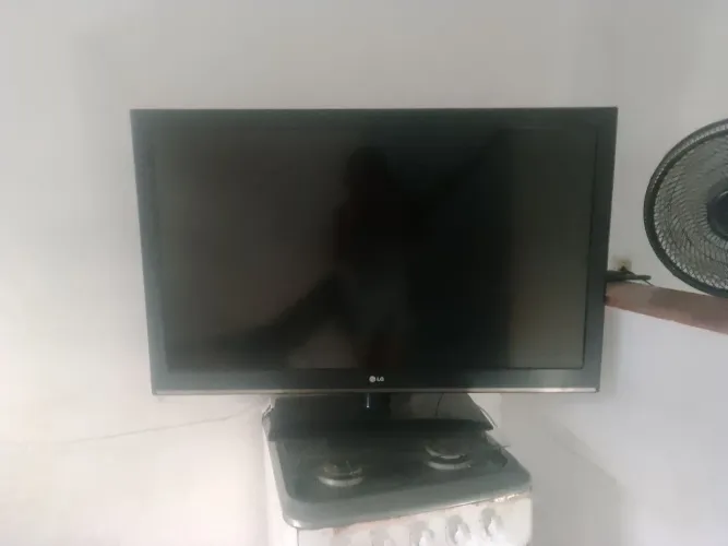 Vende-se uma tv lg