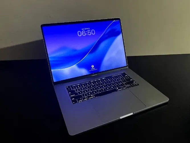 MacBook Pro 16" Core i9 1TB SSD