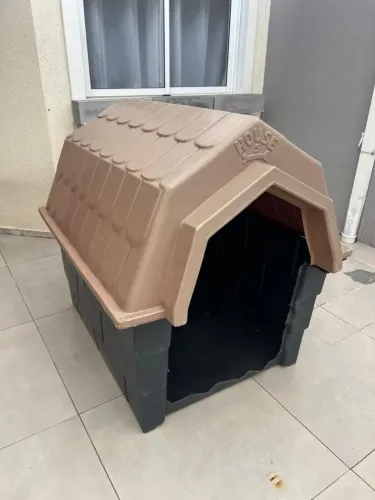 Casinha de Cachorro Plástica Nº 5 - Grande / Resistente