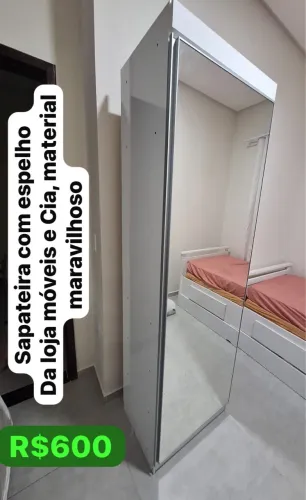 Sapeiteira com espelho