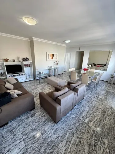 Apartamento à Venda com 3 quartos em Aldeota - Fortaleza - CE