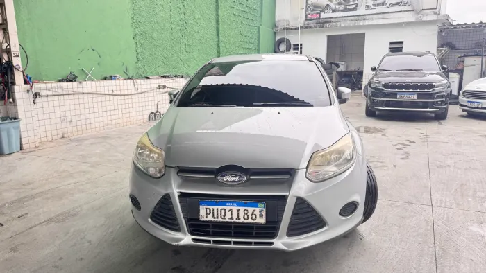 Ford Focus Sedan 2.0 16v/2.0 16V Flex 4P Aut. 2015