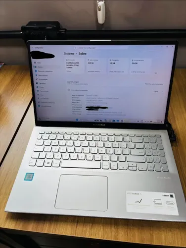Notebook Asus VivoBook 15 i5 8ª Geração 8GB SSD 240GB + 2 Carregadores