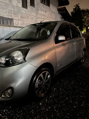 Nissan March SL 1.6 16V Flex Fuel 5P 2015