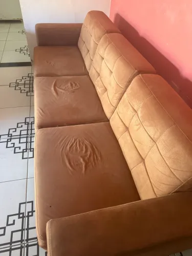 Sofá couro 3 lugares comprado na Pintos 