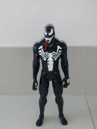 Boneco do Venom 