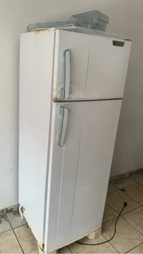 Vendo Geladeira