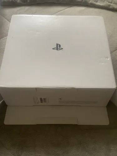 Ps4 - PlayStation 4 na caixa com 02 controles - cabo HDMI e cabo de energia
