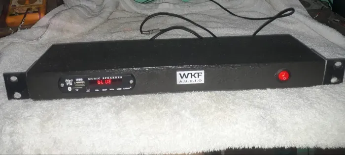 Aparelho de bluetooth e USB e FM
