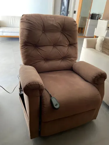 Poltrona elétrica reclinável