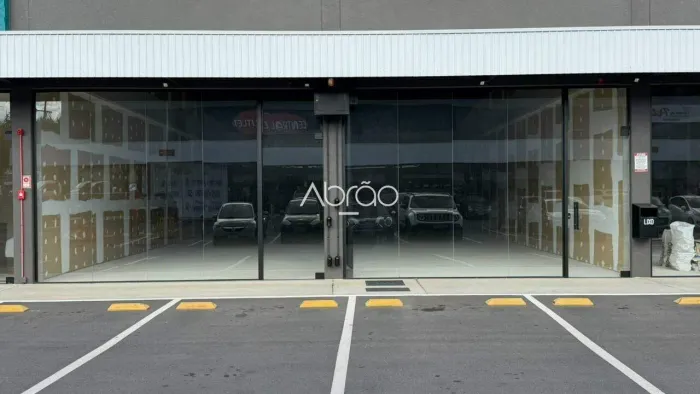 Loja Comercial para Locação no Centro Comercial Vila Lamu - 93 m² - Capão Raso Curitiba |