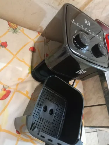 Air Fryer 3L 220V Conservada | Funciona Perfeitamente | Aproveite! 150$