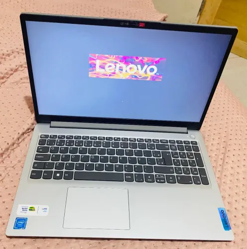 Notebook Lenovo e Impressora Epson 