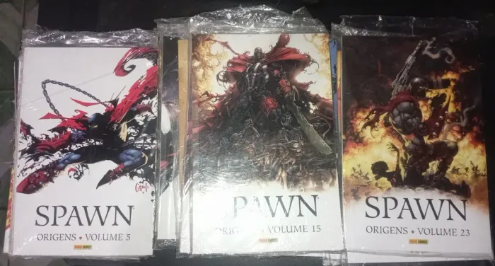 Vendo coleção de HQs do Spawn da Panini lacrada leia com atenção abaixo