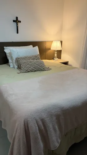 Oportunidade! Cama King Size Umaflex Junto com a base Malbec - Impecável e Pouco Usada