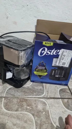 Cafeteira Oster nova
