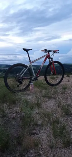 Vendo bicicleta venzo TAM19 + sapatilha shimano rc3 e pedal