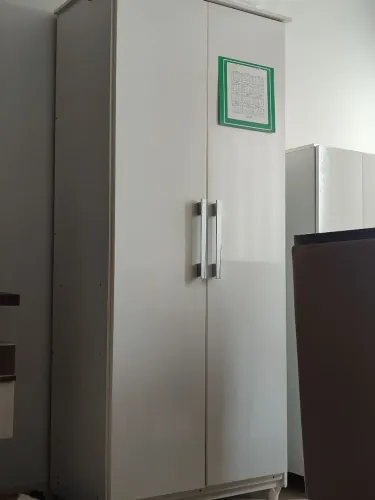 Armário duas portas