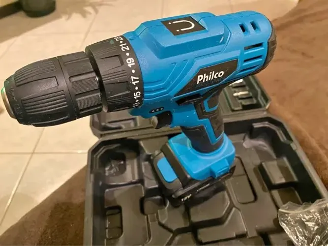 Parafusadeira/Furadeira Philco Force 12V com Maleta e Acessórios - Funcionando Perfeitame