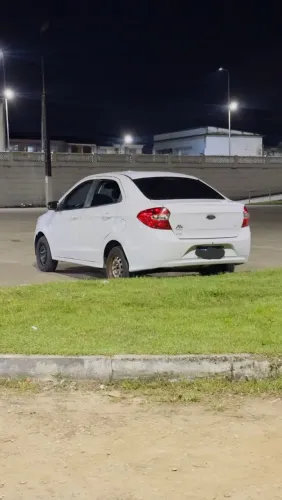 Ford KA+ Sedan 1.5 16V Flex 4P 2015