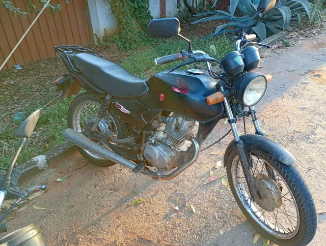 moto do leilão