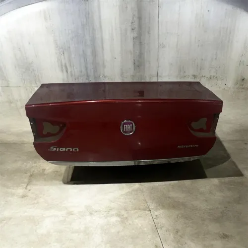 Tampa de mala fiat grande Siena 16/18