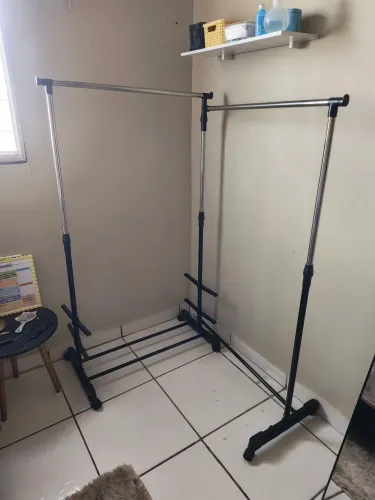 Arara de roupas