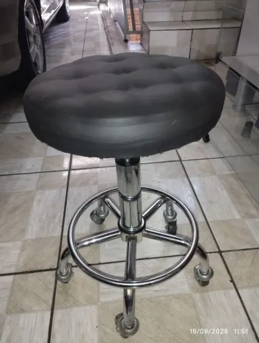 Mocho Giratório sem encosto
