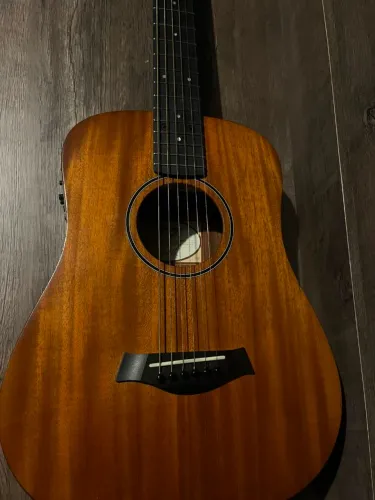 Violao Taylor Baby BT2-e eletro acustico