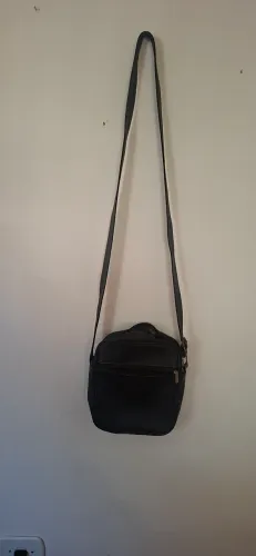 Bolsa tiracolo preta