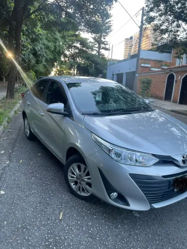 Toyota Yaris XL Sedan 1.5 Flex 16V 4P Aut. 2019