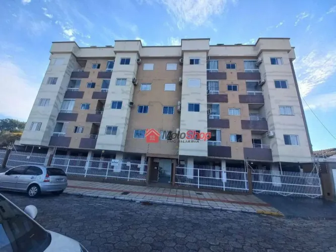 Apartamento com 2 dormitórios para alugar, 52 m² por R$ 1.550,00/mês - Vila São José - Ara