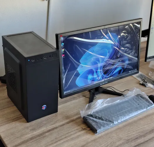 Computador Completo Intel Core i5 8gb Ssd 120gb Windows 11 +Monitor 19 " Full HD - Loja