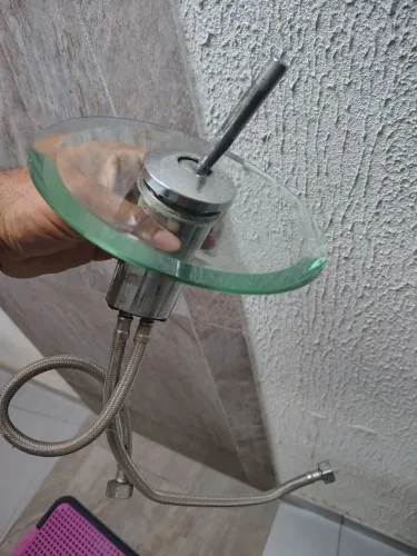 Torneira tipo cascata
