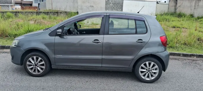 Volkswagen Fox 1.6 MI Total Flex 8V 5P 2013