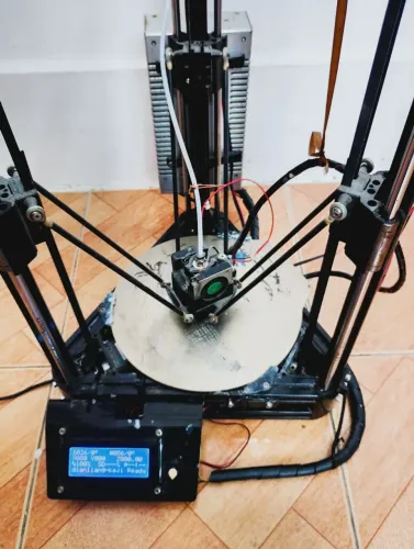 IMPRESSORA 3D DELTA FUNCIONANDO PERFEITAMENTE