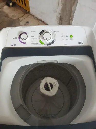 Maquina consul 12kg funcionando perfeitamente posso entregar aceito cartão 