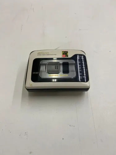 WALKMAN AIWA STEREO RADIO 