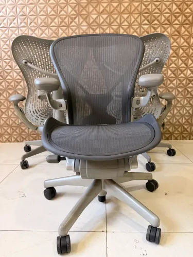 Cadeira herman miller aeron B classica completa