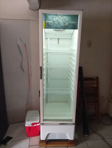 Expositor metalfrio 300 litros